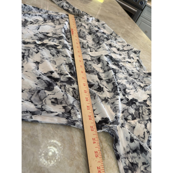 ALLSAINTS Button Down Silk Shirt Size one size Off-White Black Abstract Print - Picture 10 of 12